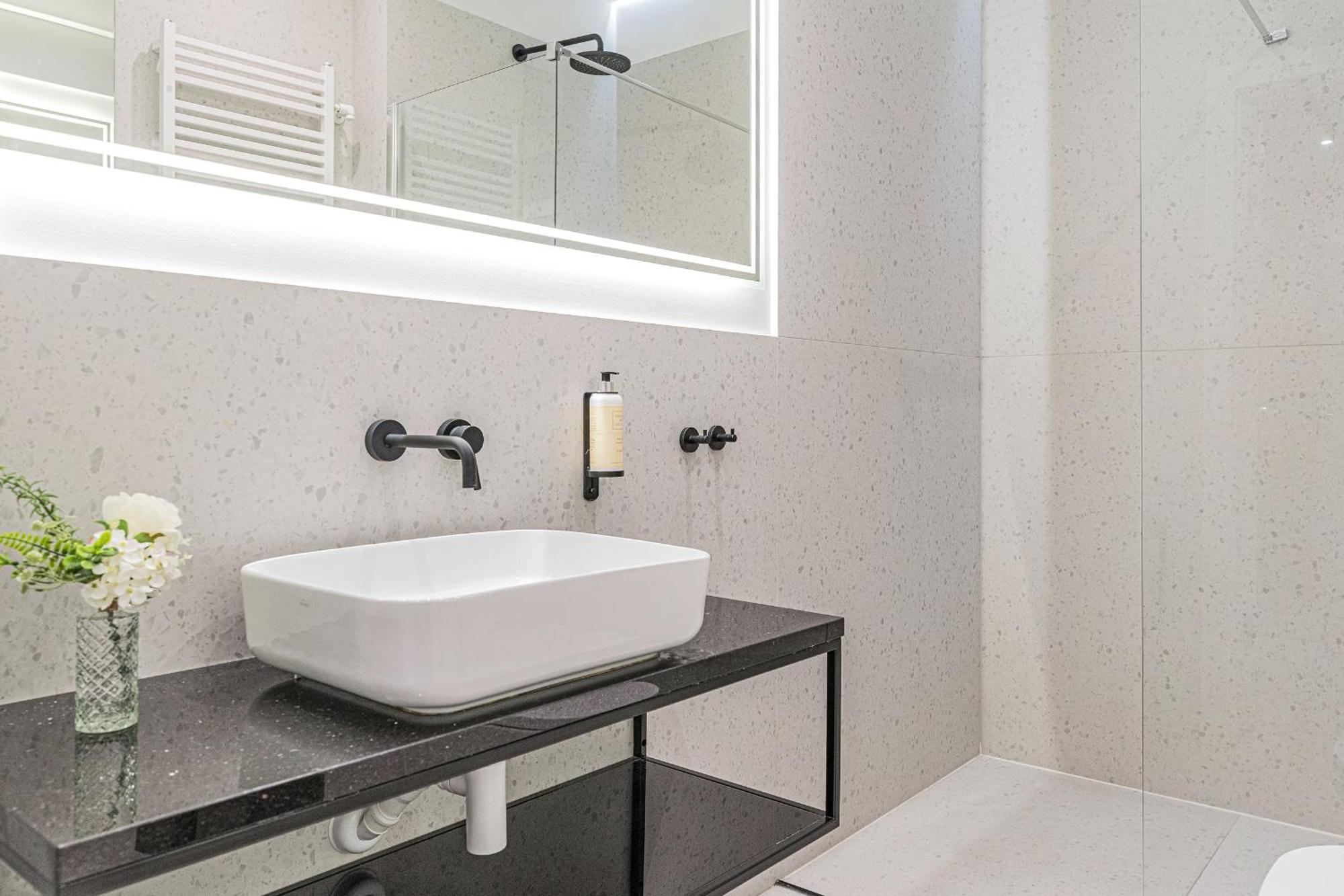 Rent Like Home - Apartament Deo Plaza - Old Town Gdańsk Kültér fotó